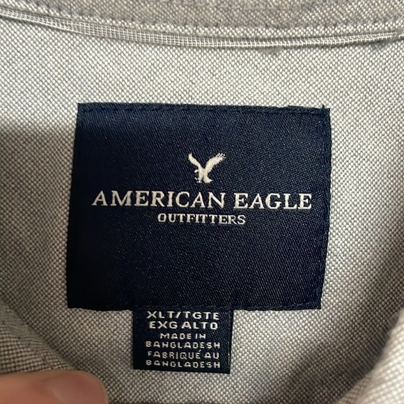 American Eagle Outfitters size XLT Light Gray Button-Down Short Sleeve Shirt - Picture 2 of 8
